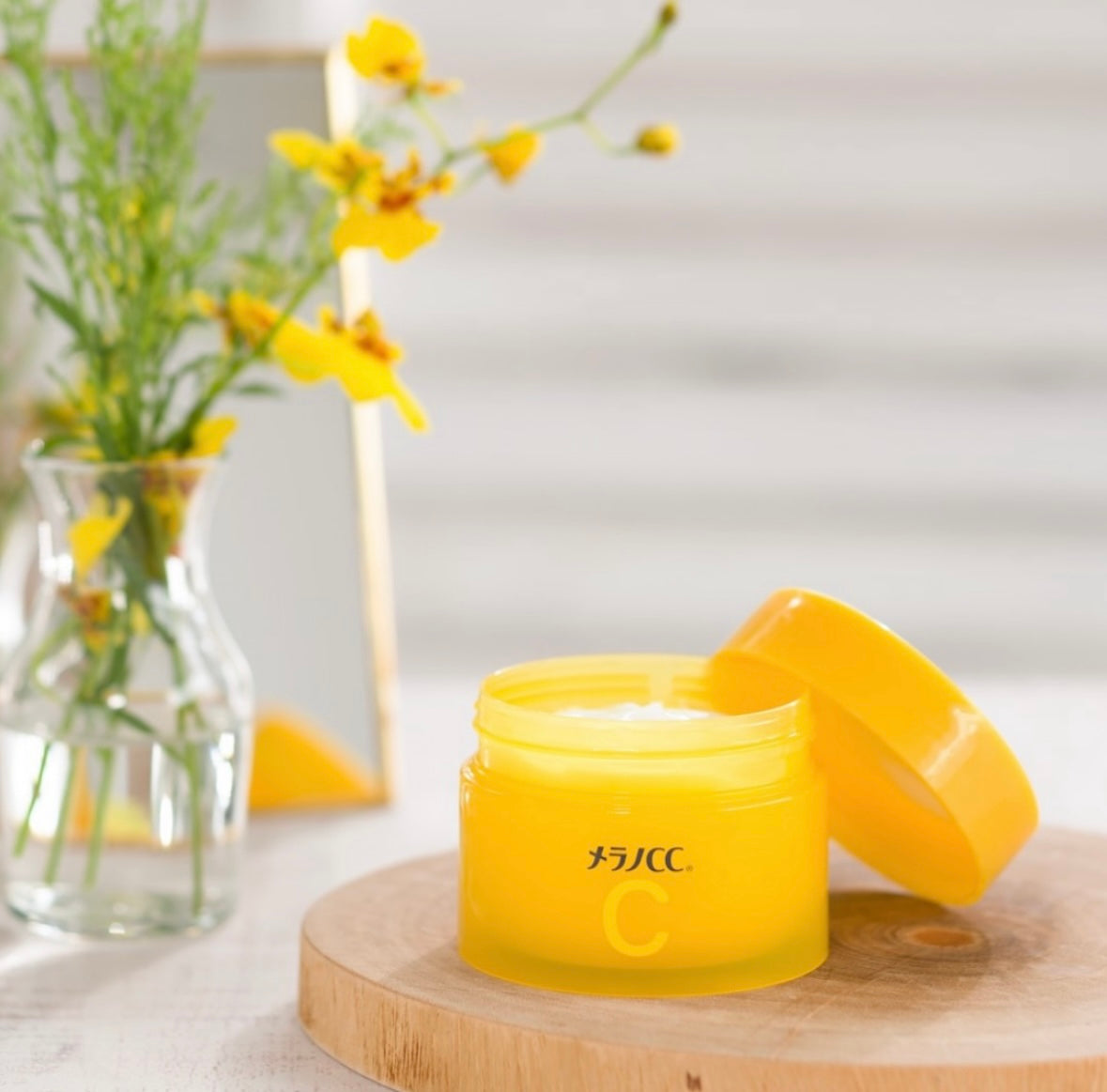 Rohto Mentholatum - Melano CC Vitamin C Brightening Gel